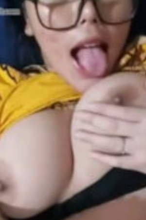 Bokep Indo – Ome TV Cewek Kacamata Tobrut Halu Seks Full Desah